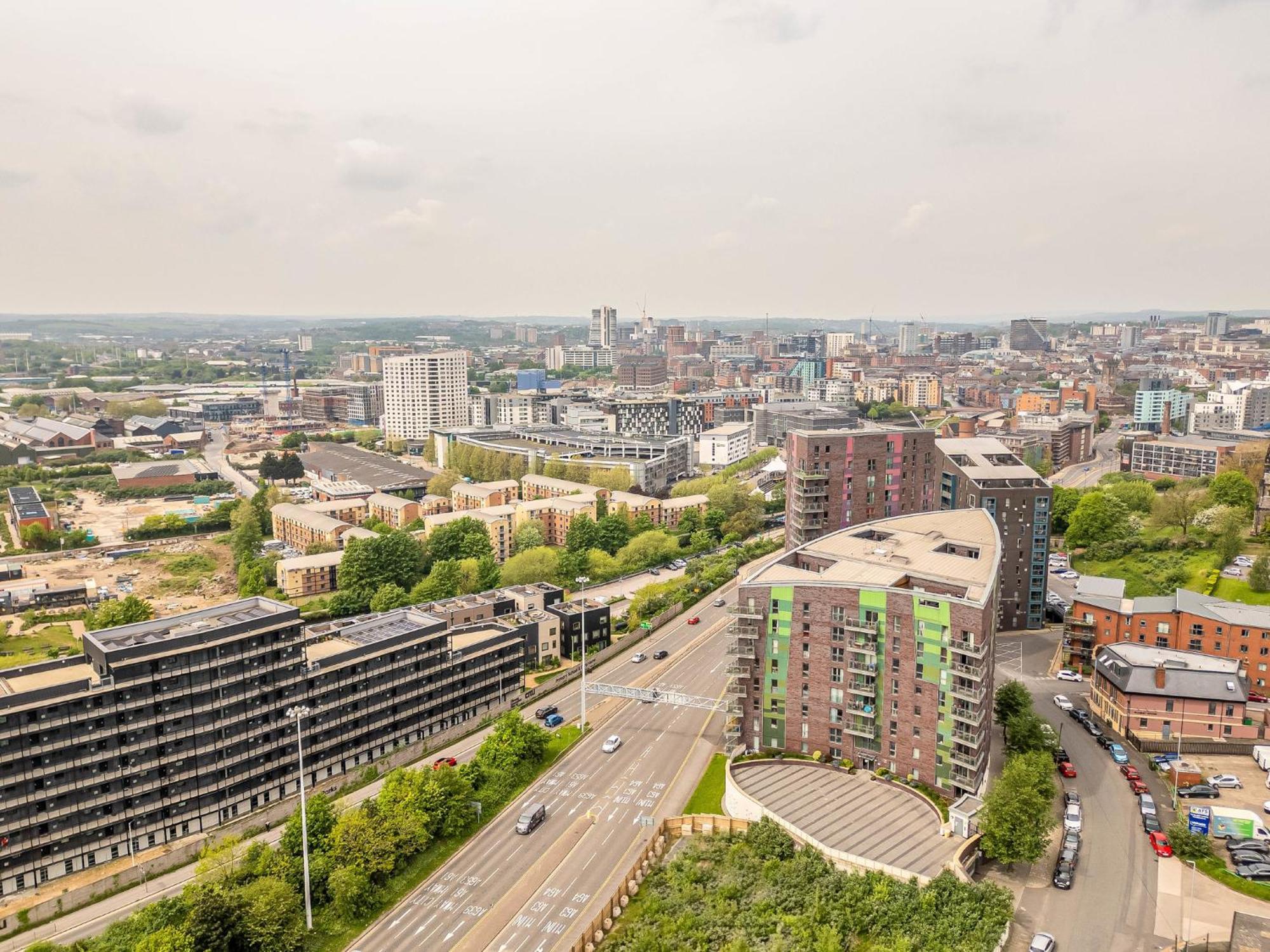 Avenues Appartement Leeds  Buitenkant foto